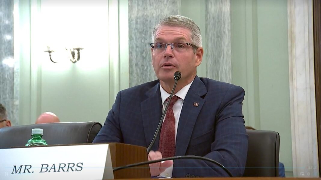 Barrs confirmed as new FMCSA administrator