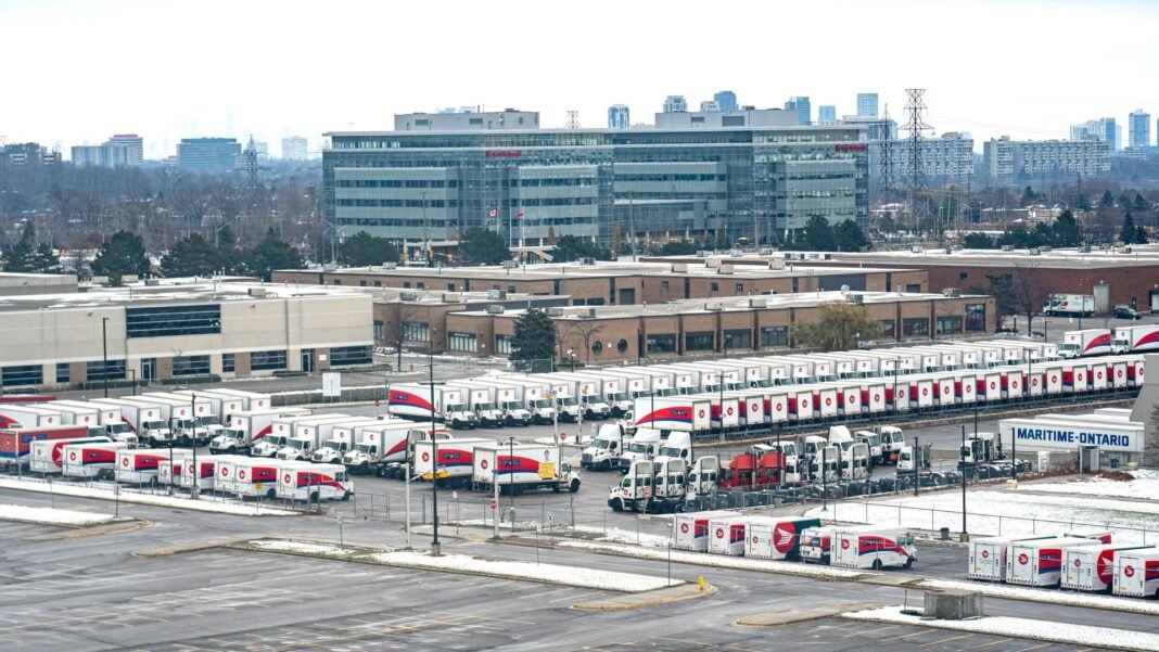 Canada Post restarts operations, manages delays from rolling strikes