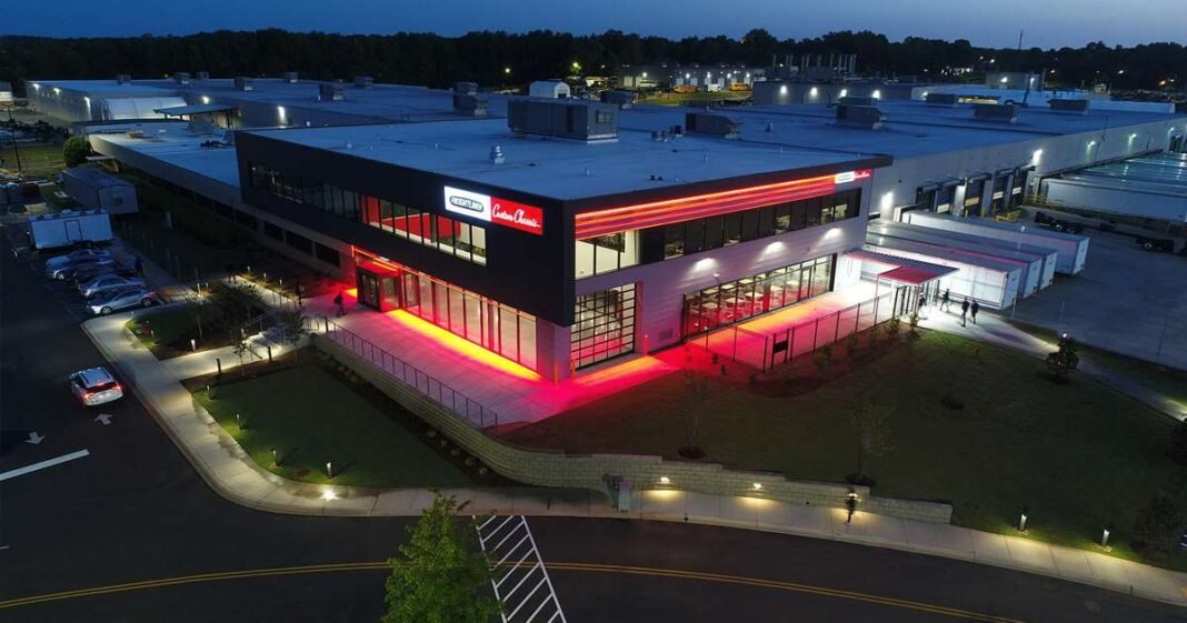 DTNA to Consolidate Bus, Specialty Chassis Units