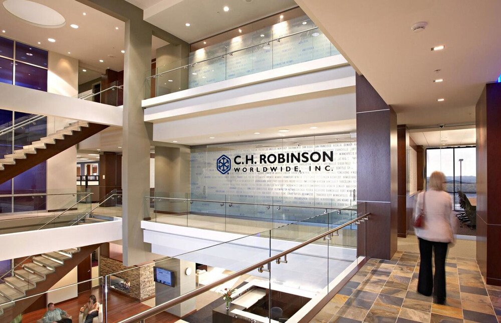 First look: C.H. Robinson again is strong, and Wall Street throws roses