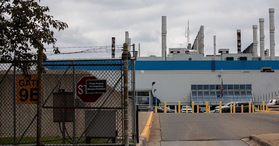 Jeep Factory Stopped for 3 Weeks After Aluminum Plant Fire