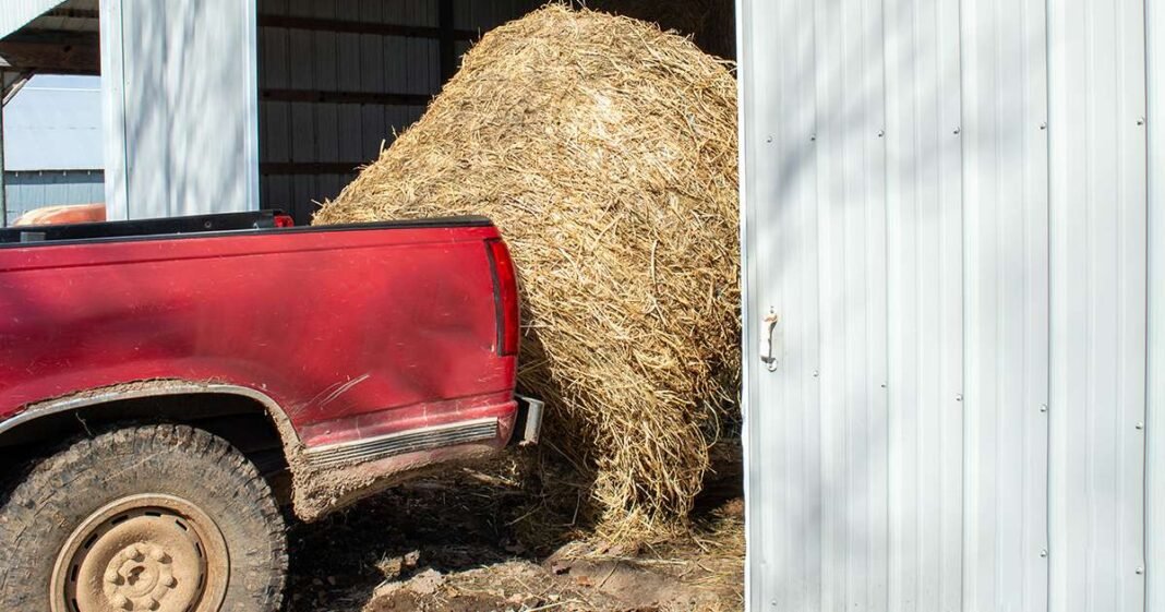 Missouri Suspends Permit Fees for Hay Loads Amid Drought