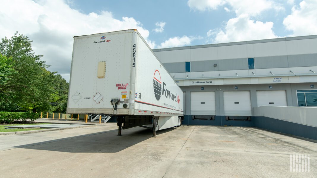 No deal for Forward Air sends shares lower