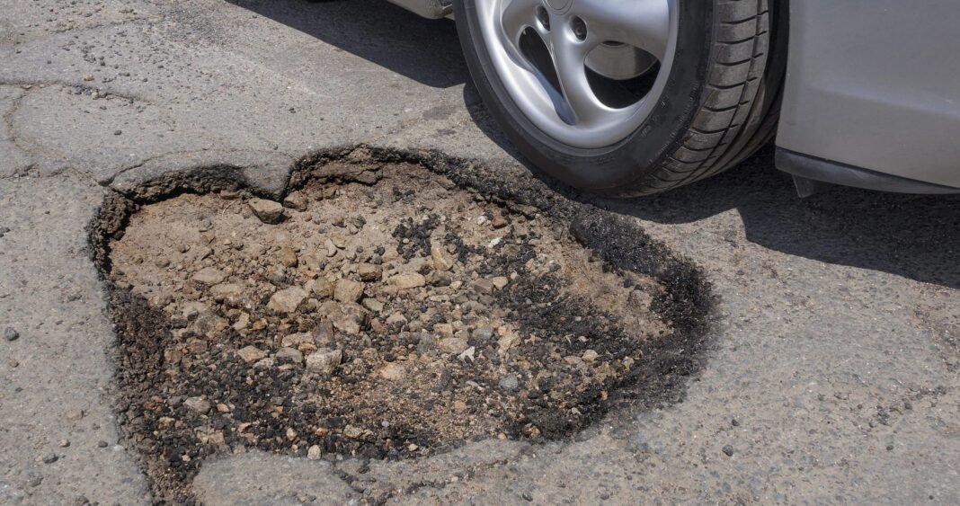 Pothole-related breakdowns up by a quarter in just 12 months