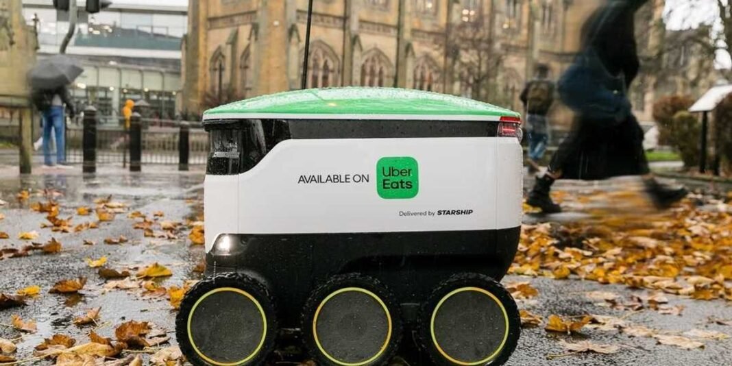 Efficient Delivery: Starship Sidewalk Robots Partner with Uber Eats