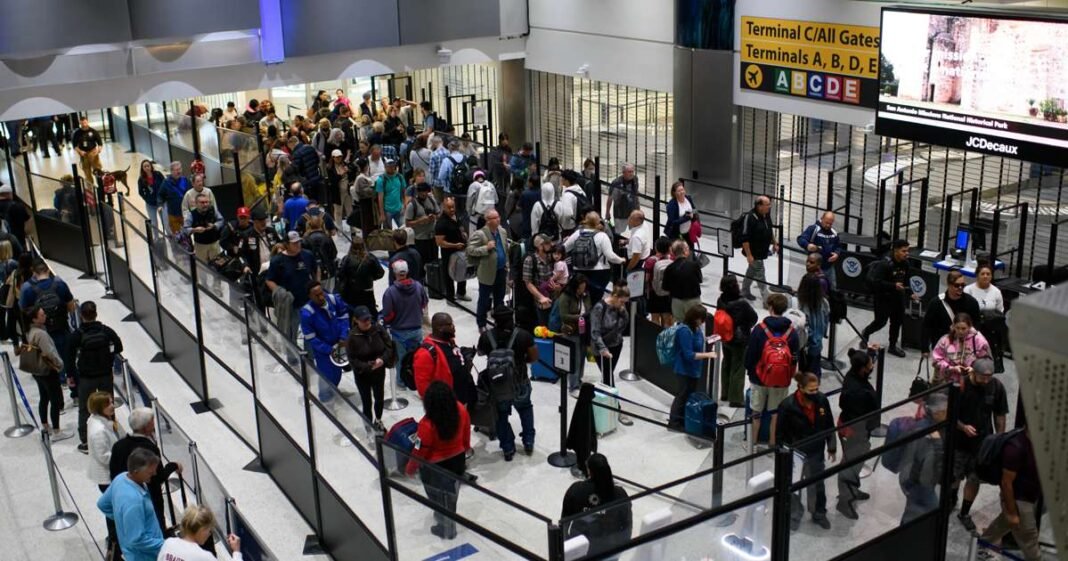 FAA Staff Shortages and Chicago Snow Add to Flight Gridlock