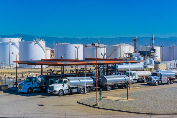 National diesel average sees gains for week of November 10, reports EIA 