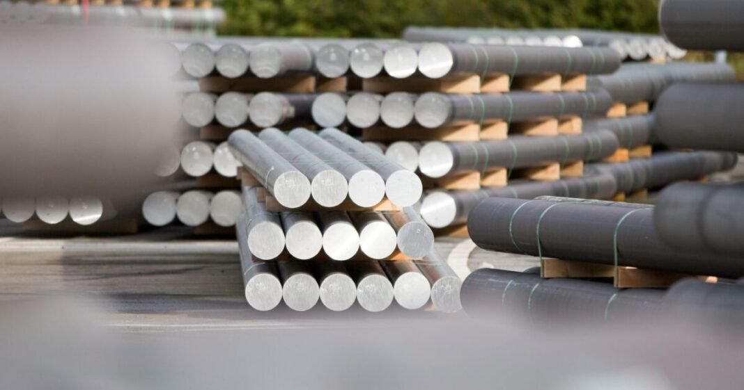 Reducing the carbon footprint of aluminium in cars: why and how?