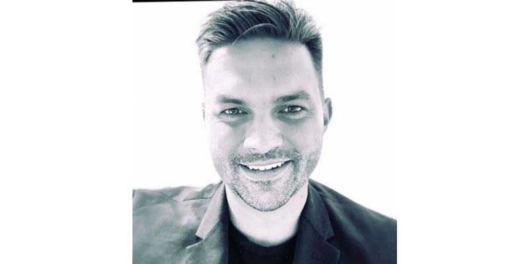 Removing the chains: an interview with Noel Thomas