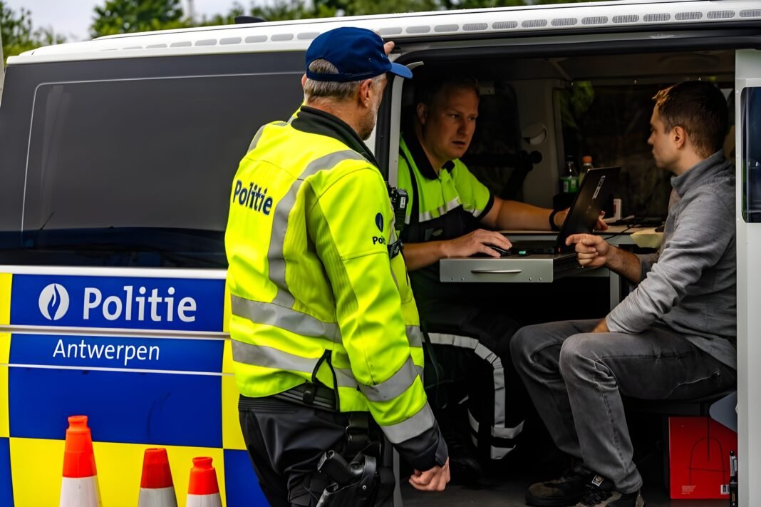 Roadside checks: what lies behind the 'buzz'
