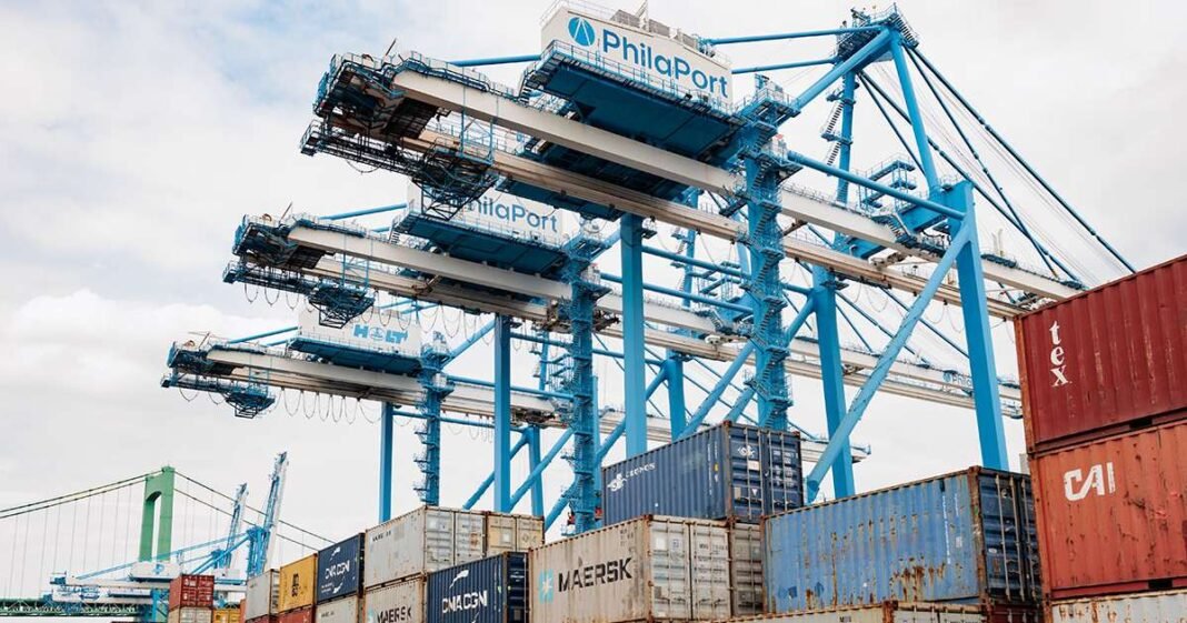 Trump Plans 1-Year Pause on Port Crane Duties, China Ship Fees