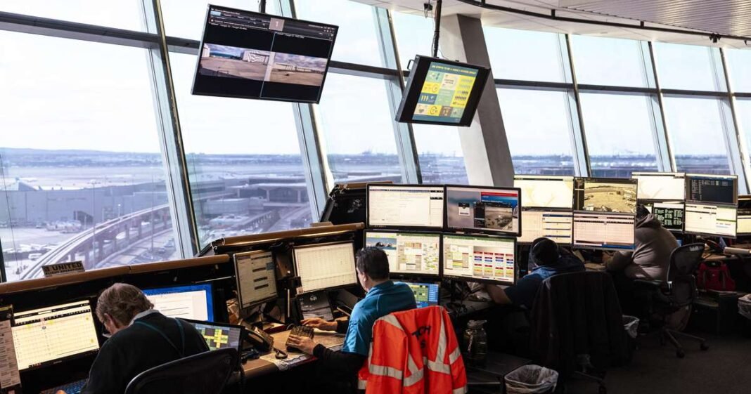 Trump Promises Bonuses for FAA Controllers Working Unpaid