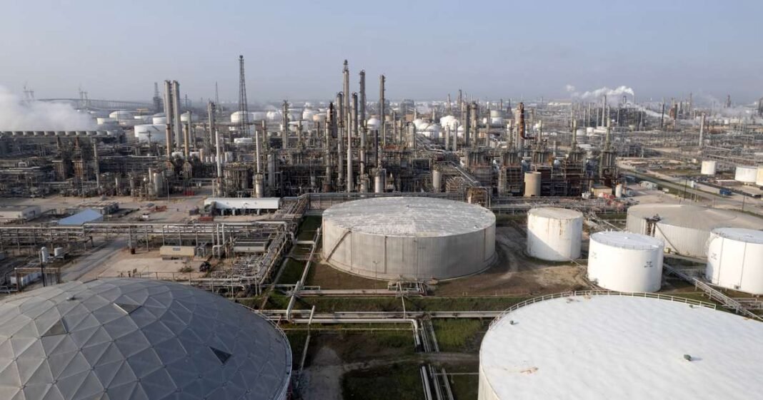 Chevron Tankers Deliver Venezuelan Crude to Gulf Coast