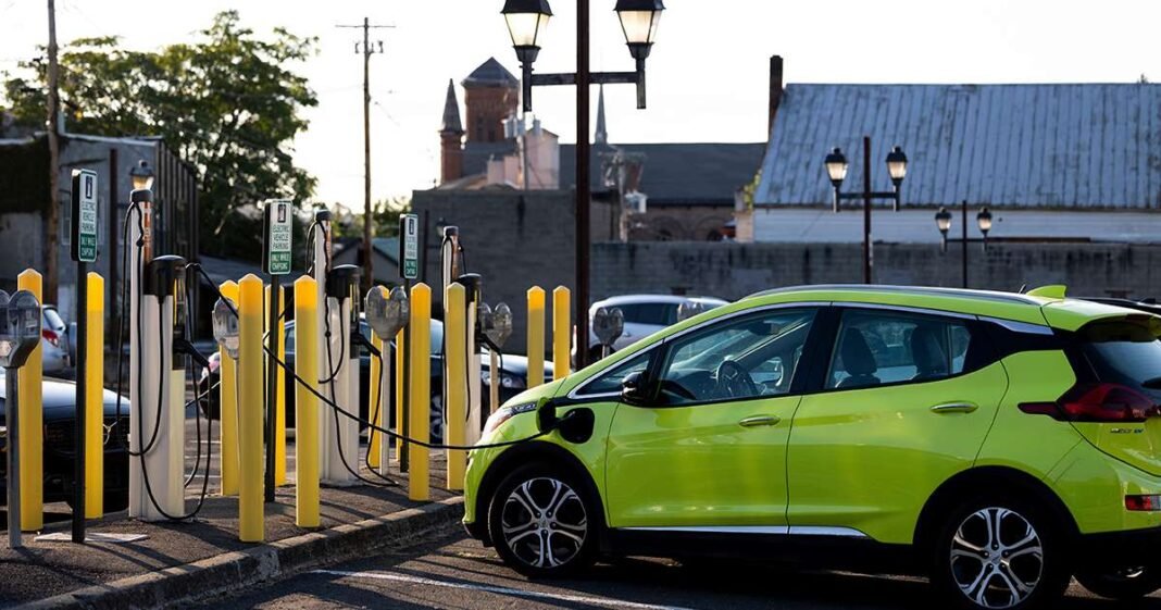NEVI Funds Available Again for EV Charging Networks