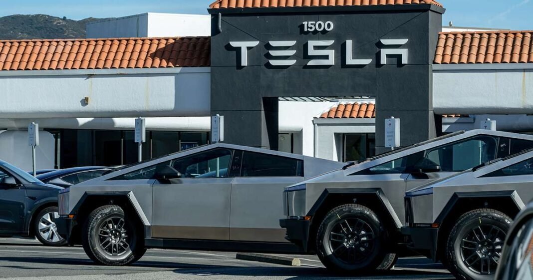 Tesla Gives Pessimistic Car Sales Estimates in Unusual Move