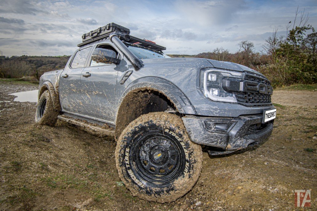 Tyres Direct Online hosts drivers at Tesche tyre test day
