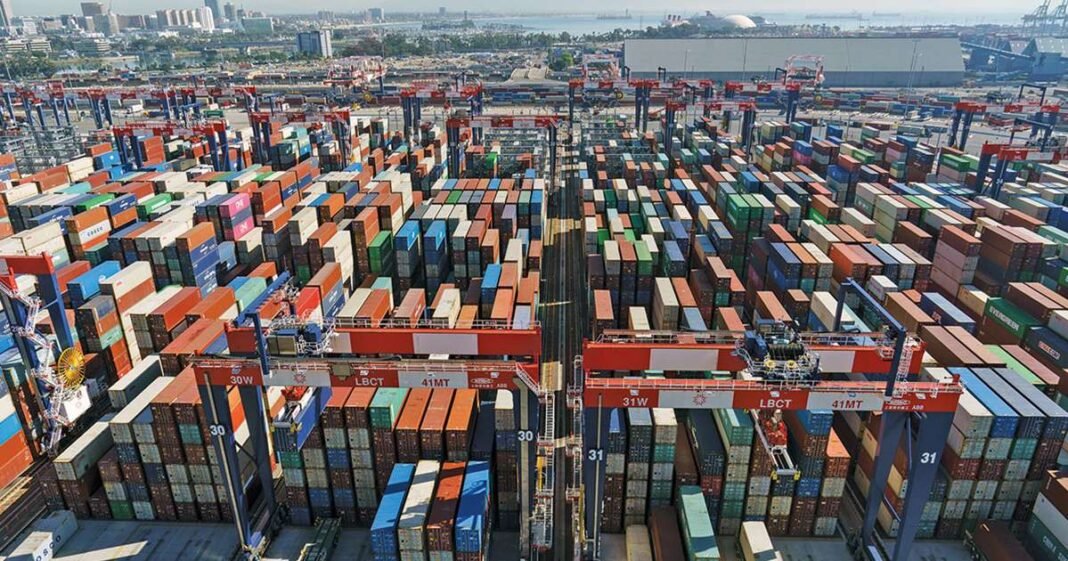 US Trade Deficit Unexpectedly Shrinks to Smallest Since 2020