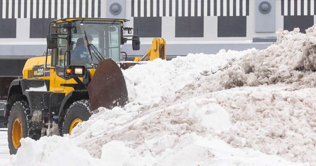 Winter Storm to Descend on Great Lakes and Northeast