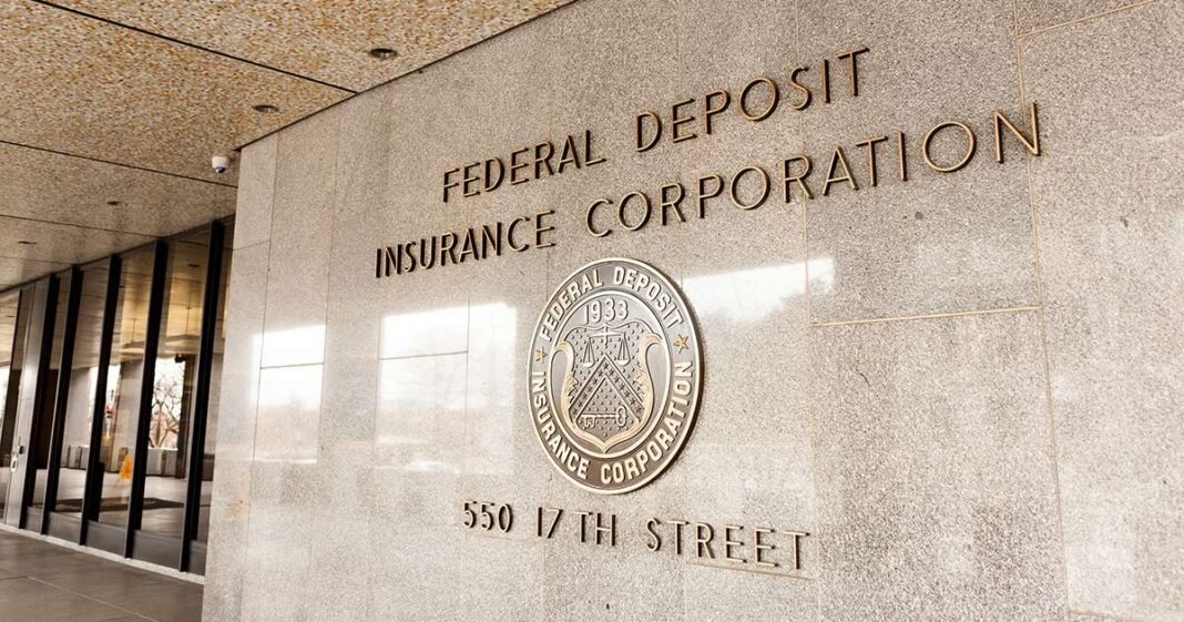 FDIC Approves GM, Ford Industrial Banks for Vehicle Accounts