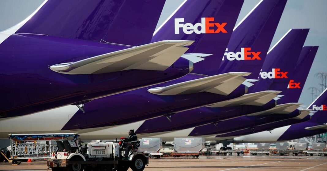FedEx Freight Sells $3.7 Billion of Bonds Ahead of Spinoff