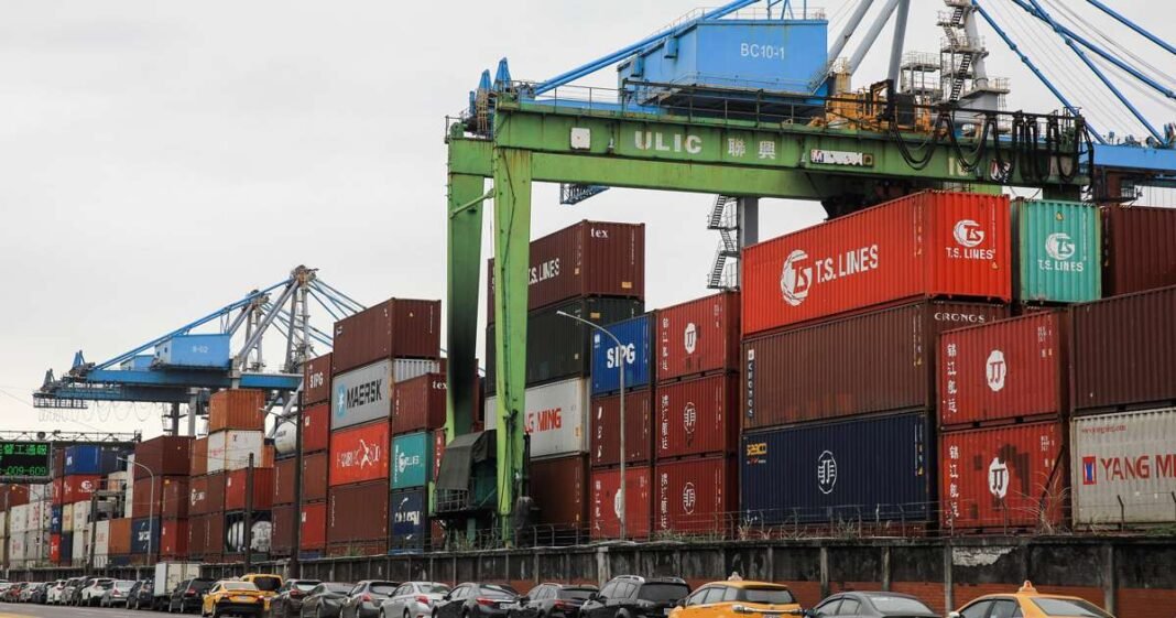 Taiwan Officials Head to Washington for Tariff Talks