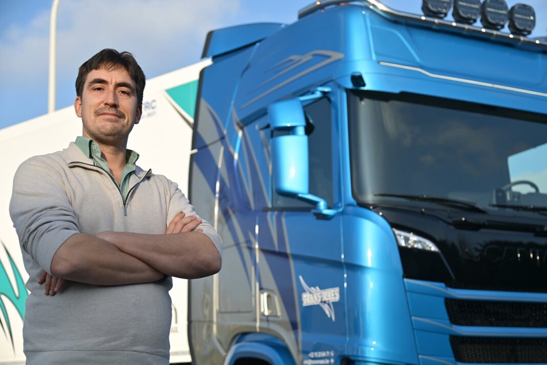 TransMaes puts electric Scania BEV tractor into use
