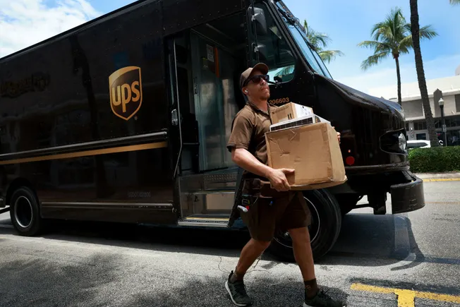 UPS preps 30K job cuts, more driver buyouts in 2026