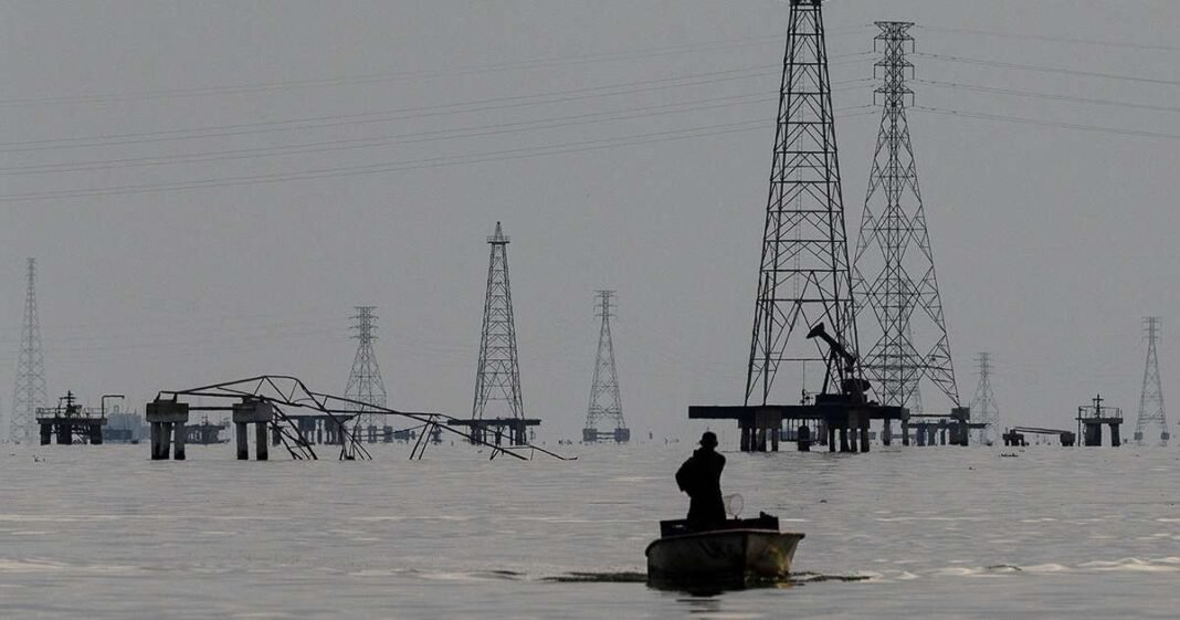 US Issues License for Oil Companies to Operate in Venezuela