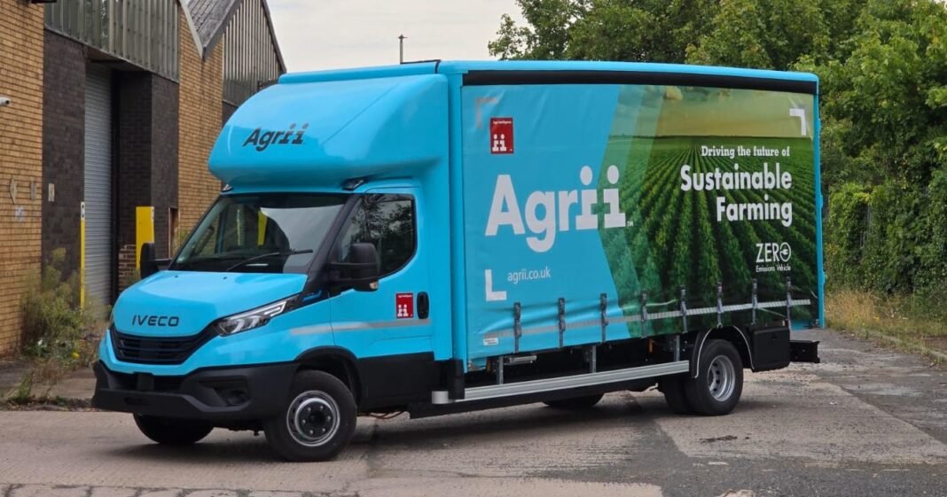 Agrii cut carbon emissions with five IVECO eDaily curtainsiders