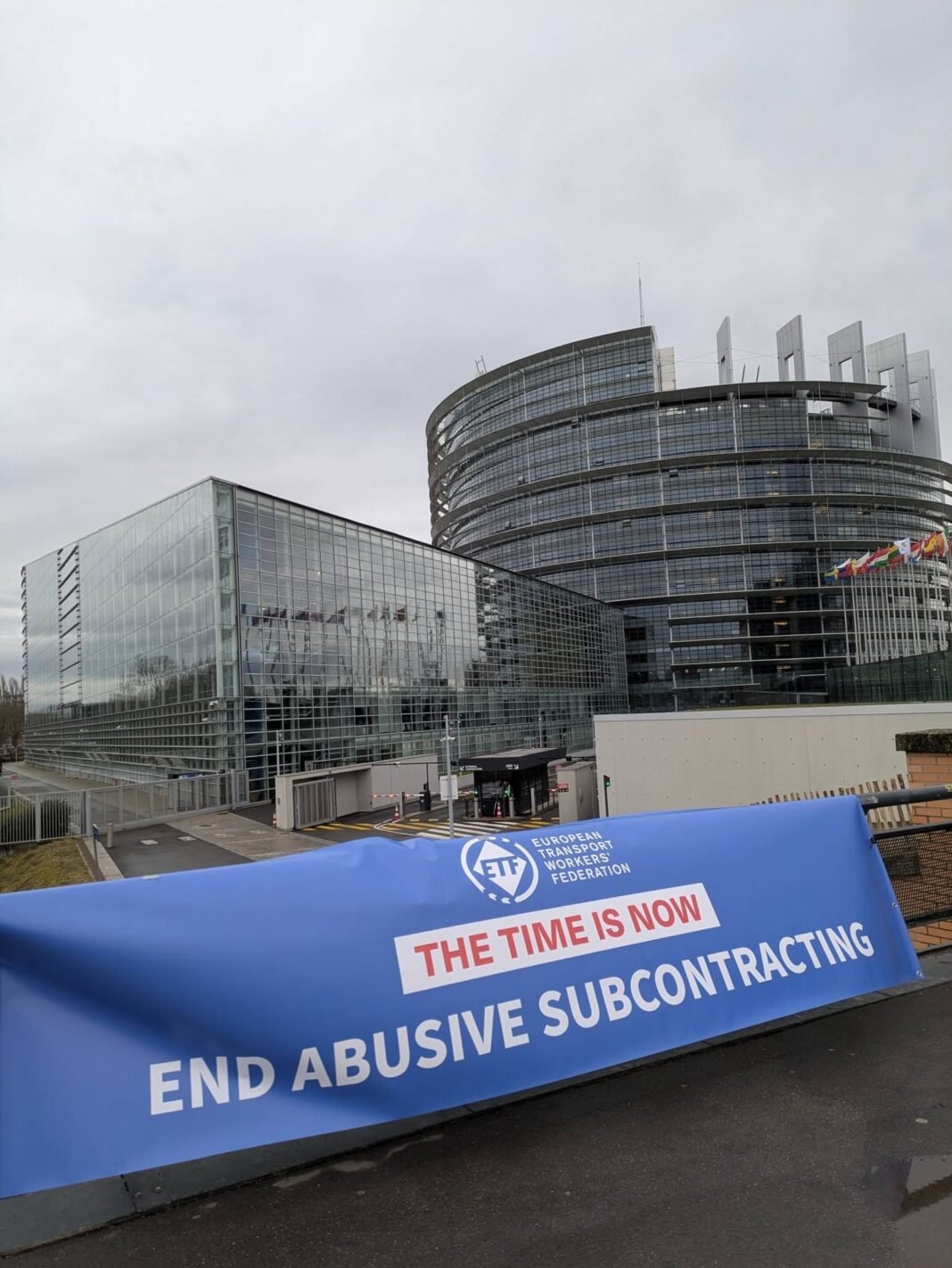 European Parliament wants to regulate supply chains
