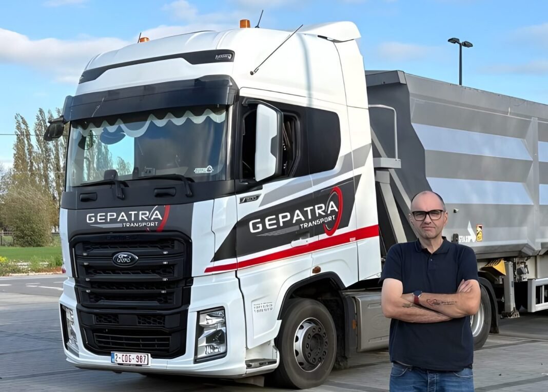 Marino Deleersnijder: Driver during the week, cashier during the weekend
