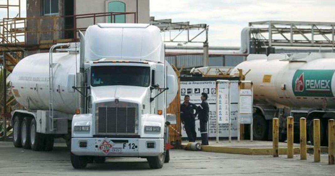 Mexico’s Fuel Smuggling Crackdown Hobbles Automakers