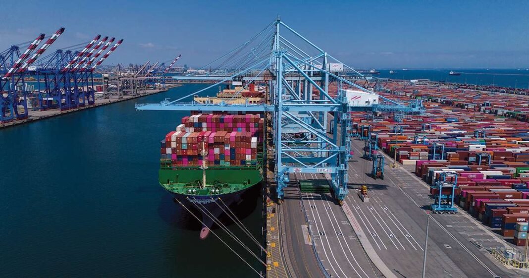 Port of L.A. Imports Slump as Tariffs Disrupt Trade Flows
