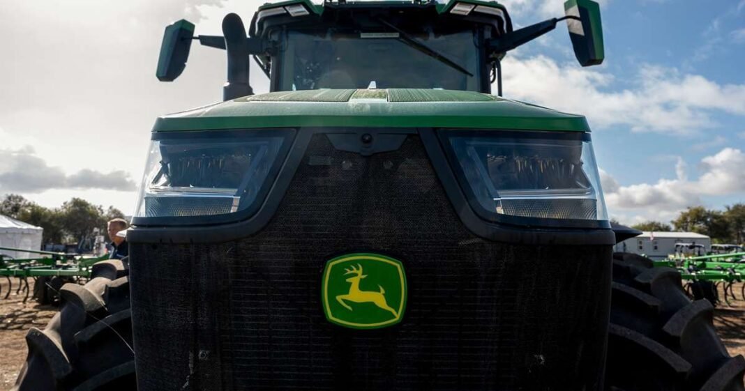 Tractor Maker Deere Sees Upturn in Farm Economy