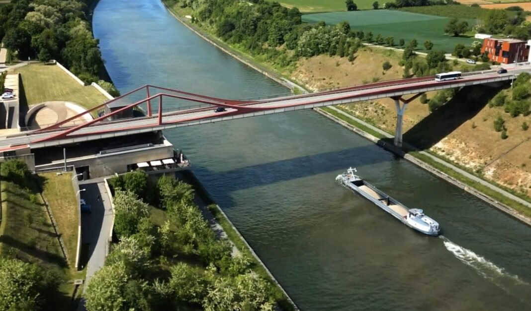 Closure of E313 from April 10 to 16: inland shipping offers an alternative
