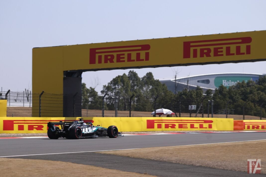 George Russell takes first Sprint Qualifying pole of F1 2026 season in Shanghai