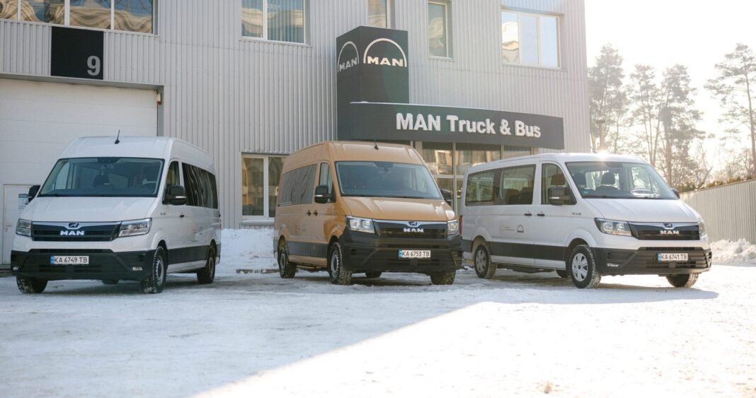 MAN donates four MAN TGEs for school transport in Ukraine
