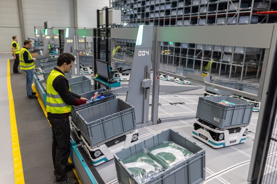 Pro or Contra: does working with robots provide more job satisfaction?  
