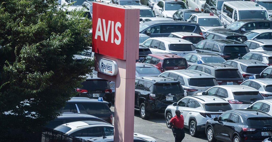 Shutdown Chaos at Airports Sends Hertz, Avis Shares Higher