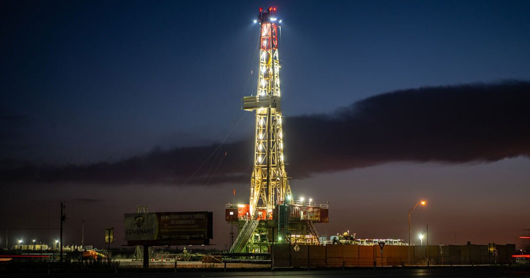 US Oil Tops $100 as War With Iran Escalates