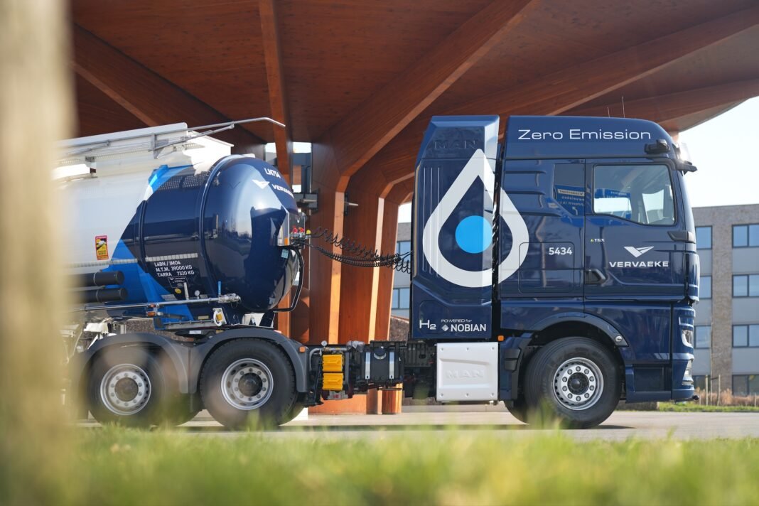 VERVAEKE introduces the first ADR hydrogen truck in Europe
