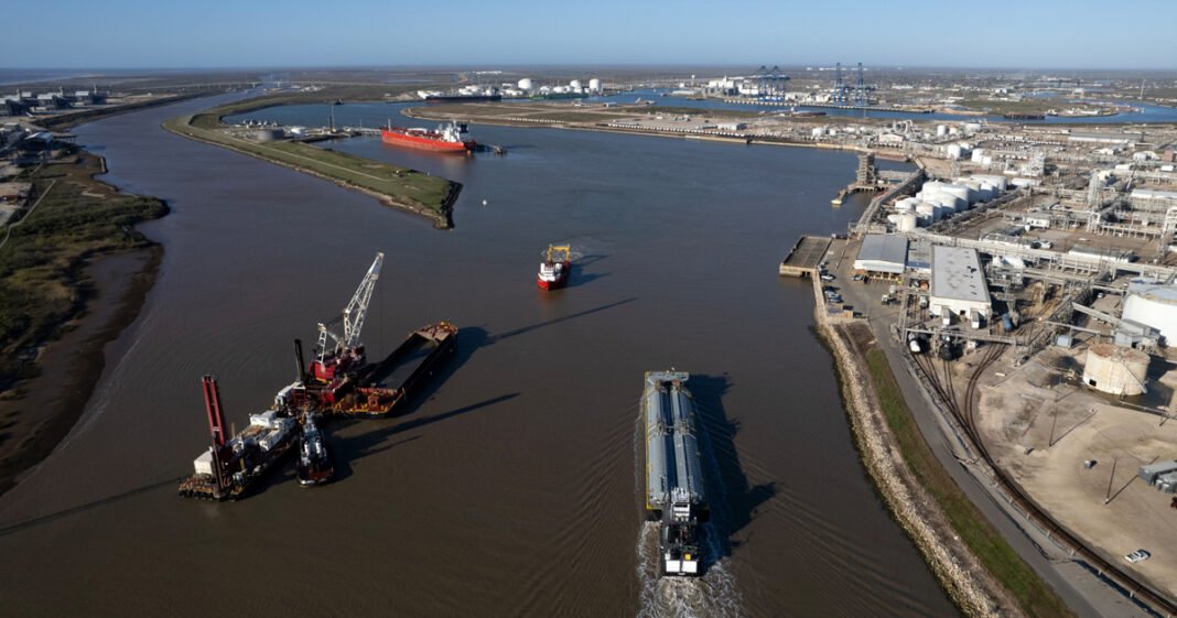 Venezuelan Crude Oil Import Surge Reshapes US Supply Mix