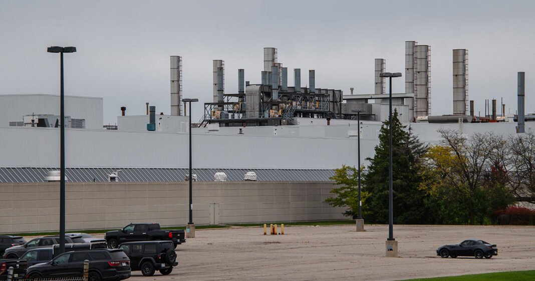 Stellantis Weighs Canada EV Production With Chinese Partner