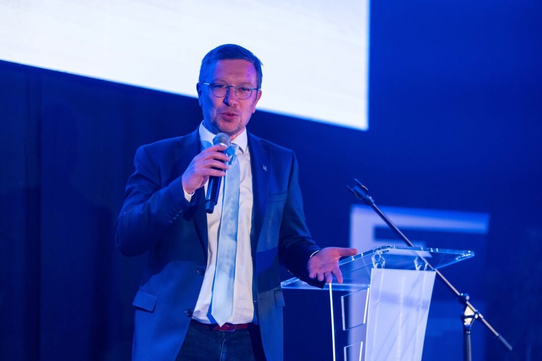 The public and private sectors will work together for the development of the Walloon inland ports
